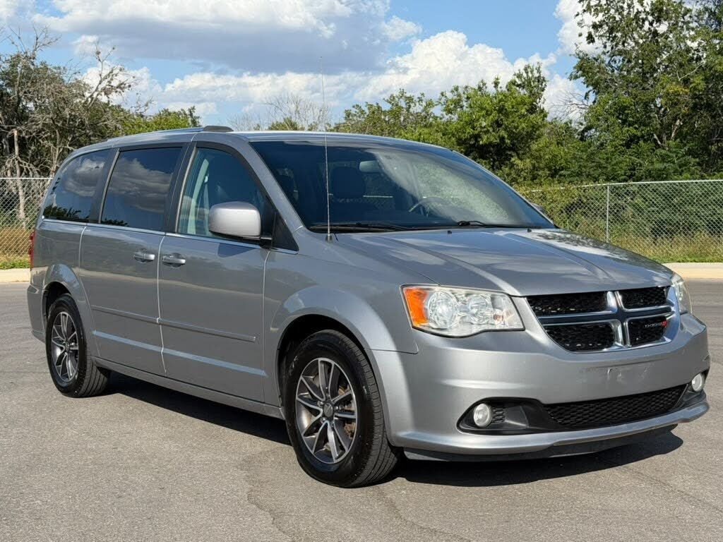 2017 DODGE Grand Caravan