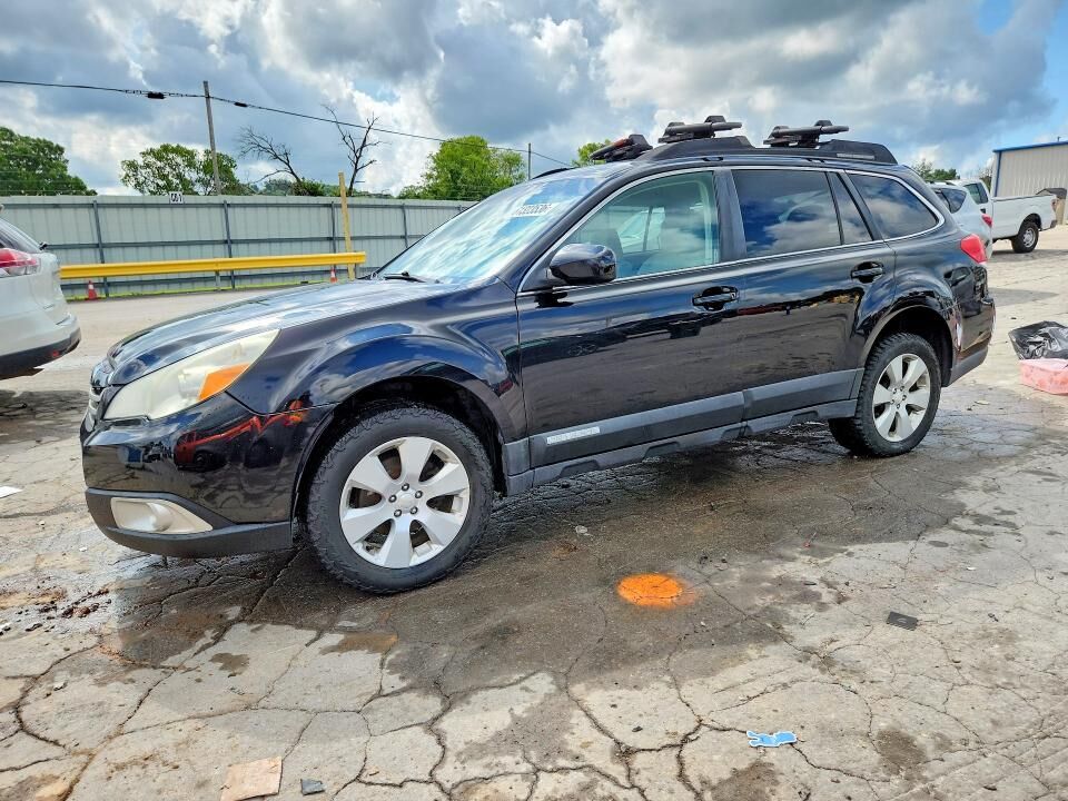 2011 SUBARU Outback