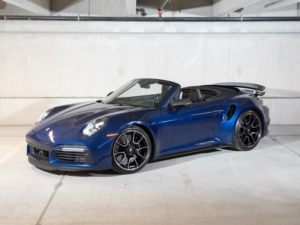 2025 PORSCHE 911