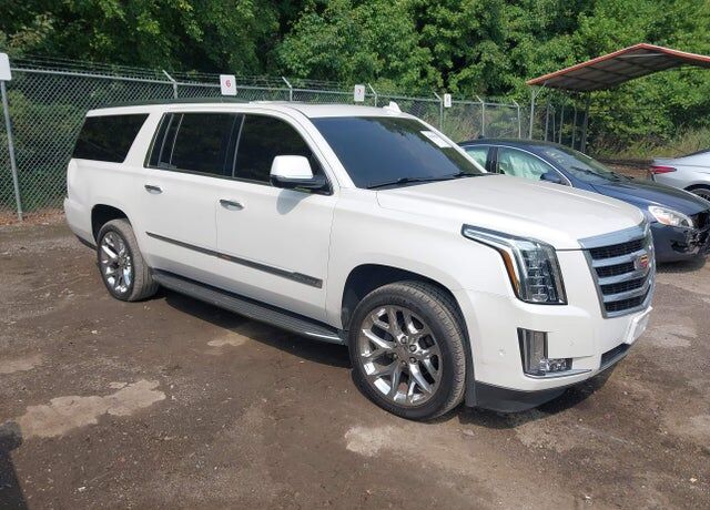 2018 CADILLAC Escalade ESV