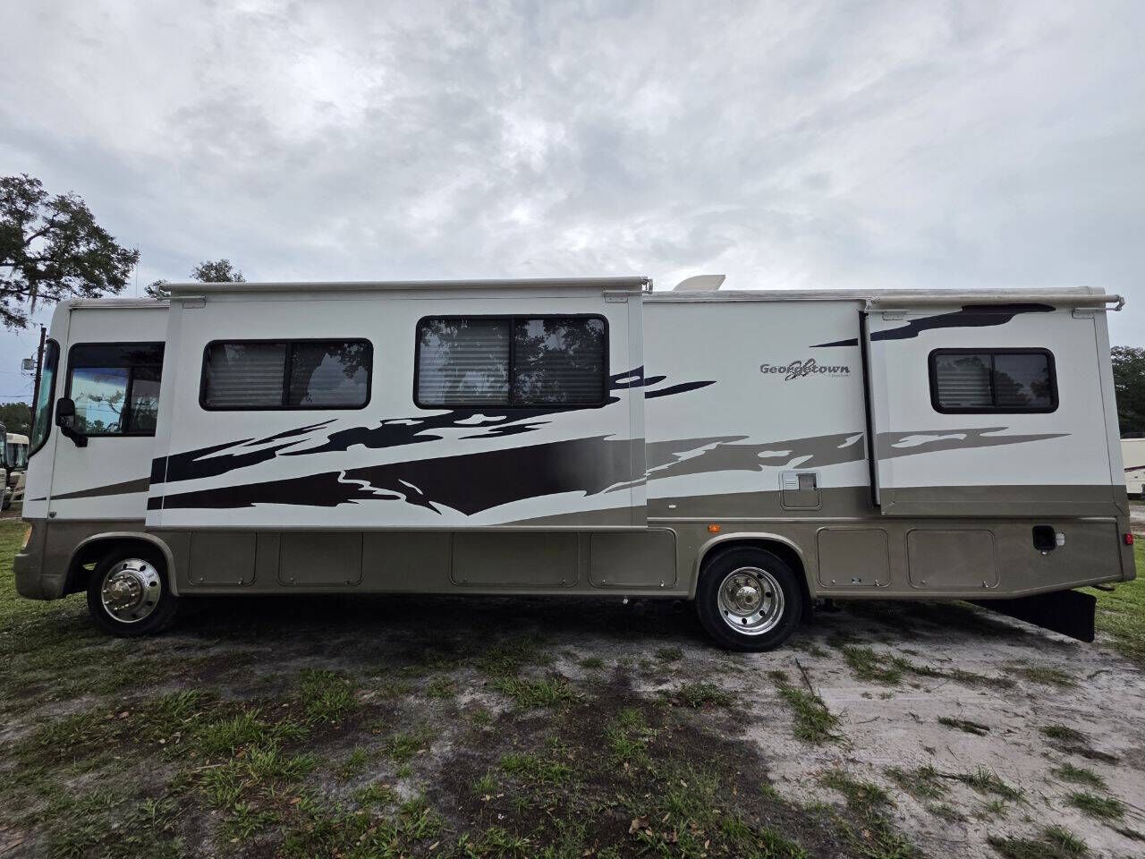 2006 FORD Motorhome Chassis