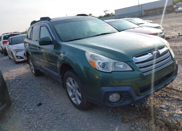 2013 SUBARU Outback
