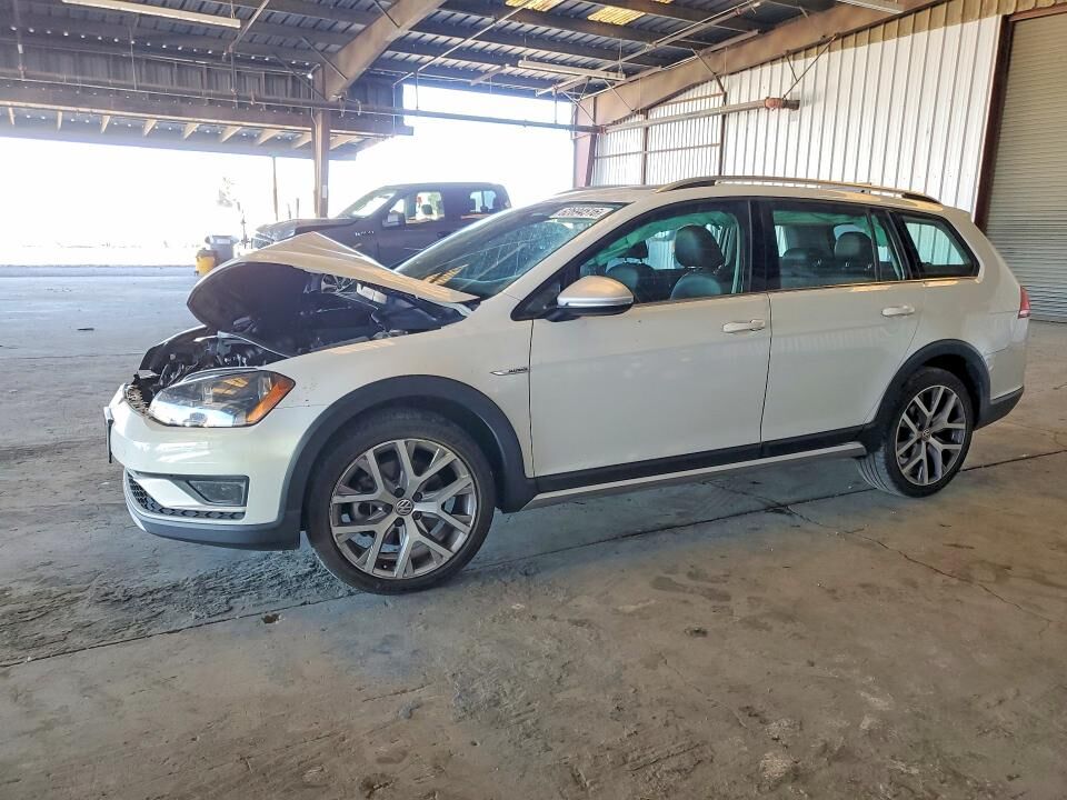 2017 VOLKSWAGEN Golf Alltrack