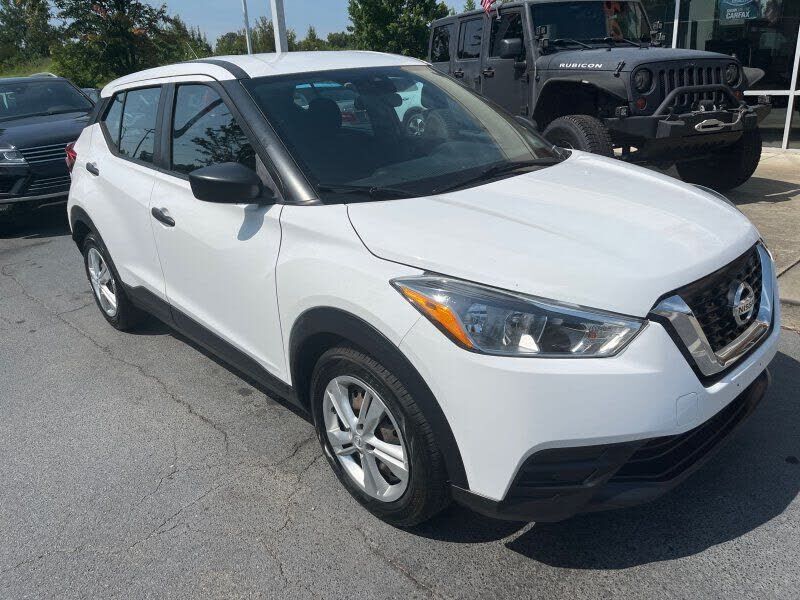 2020 NISSAN Kicks