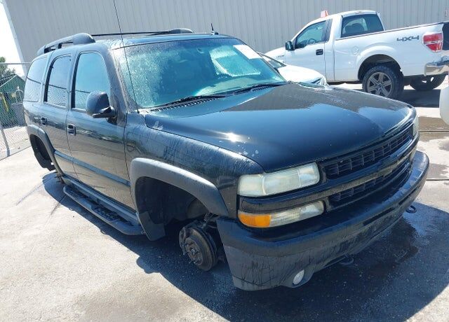 2004 CHEVROLET Tahoe