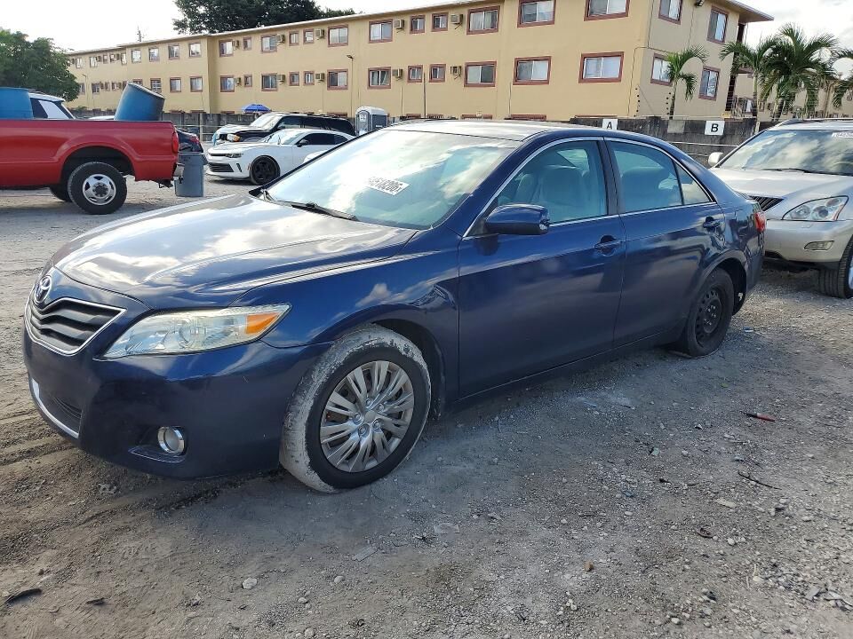 2010 TOYOTA Camry