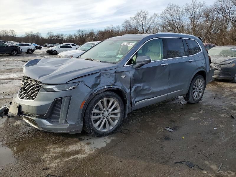 2021 CADILLAC XT6