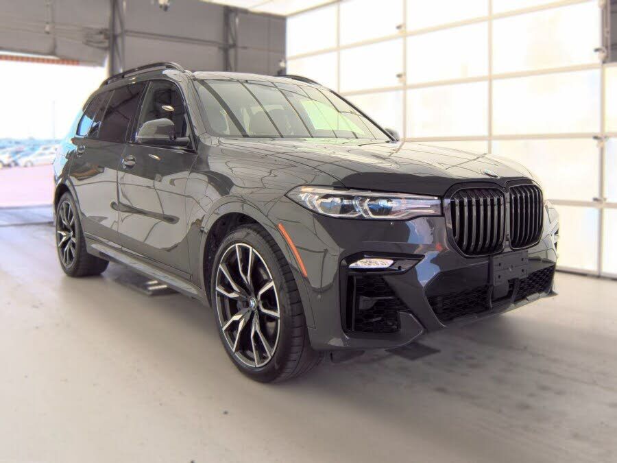 2022 BMW X7