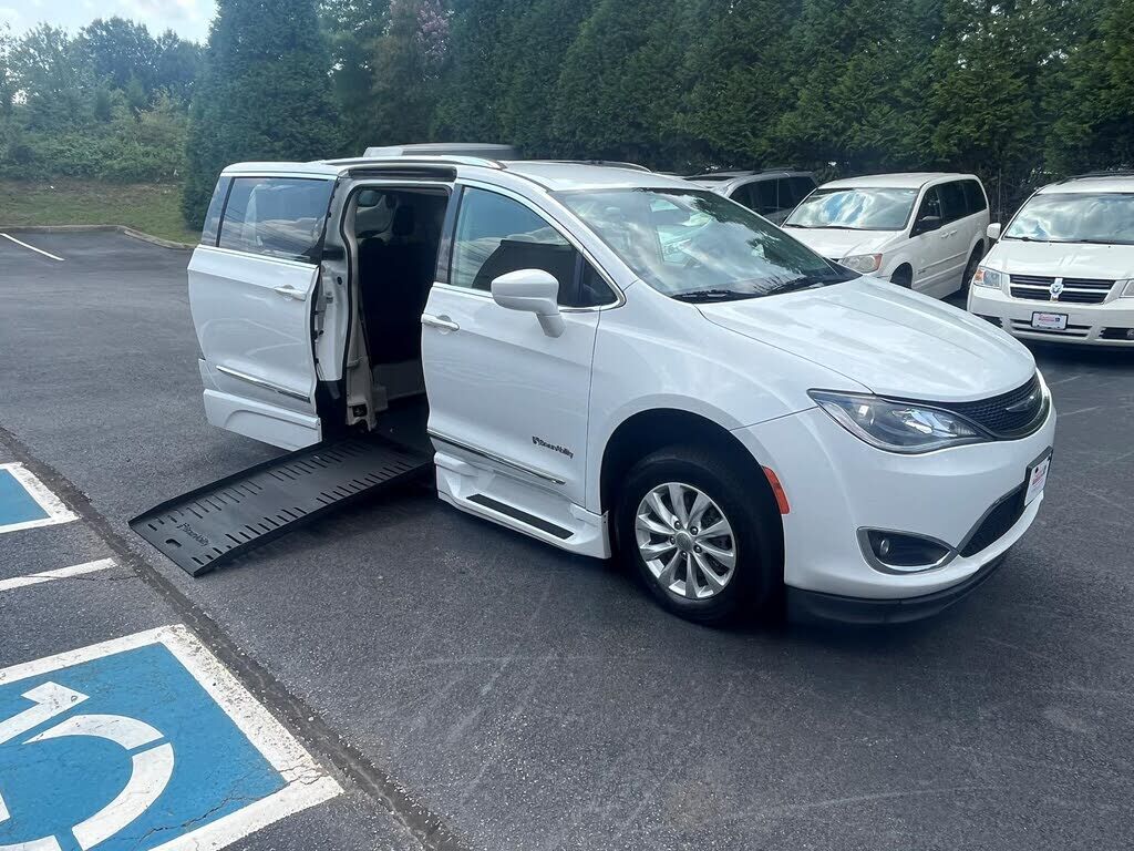 2018 CHRYSLER Pacifica