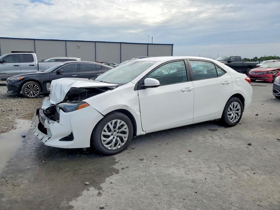 2018 TOYOTA Corolla