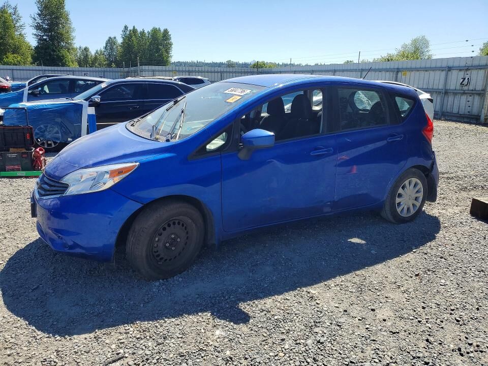 2015 NISSAN Versa