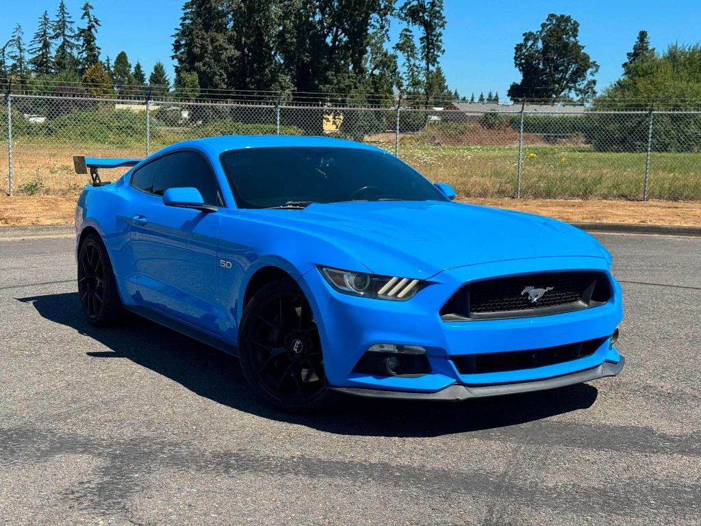 2017 FORD Mustang