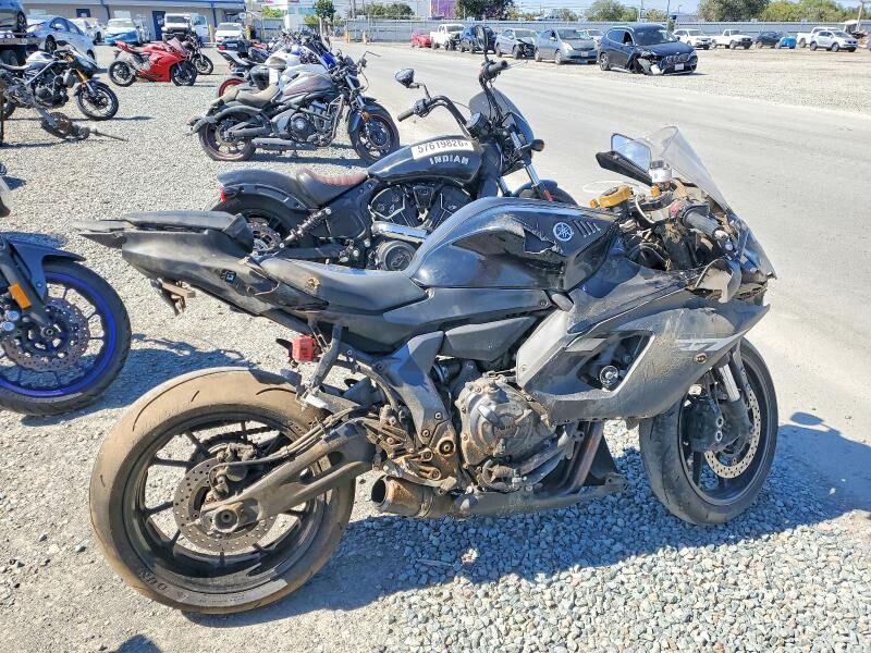 2024 YAMAHA YZF