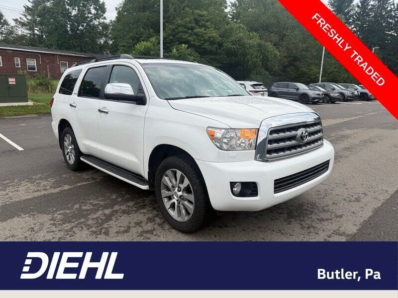2016 TOYOTA Sequoia