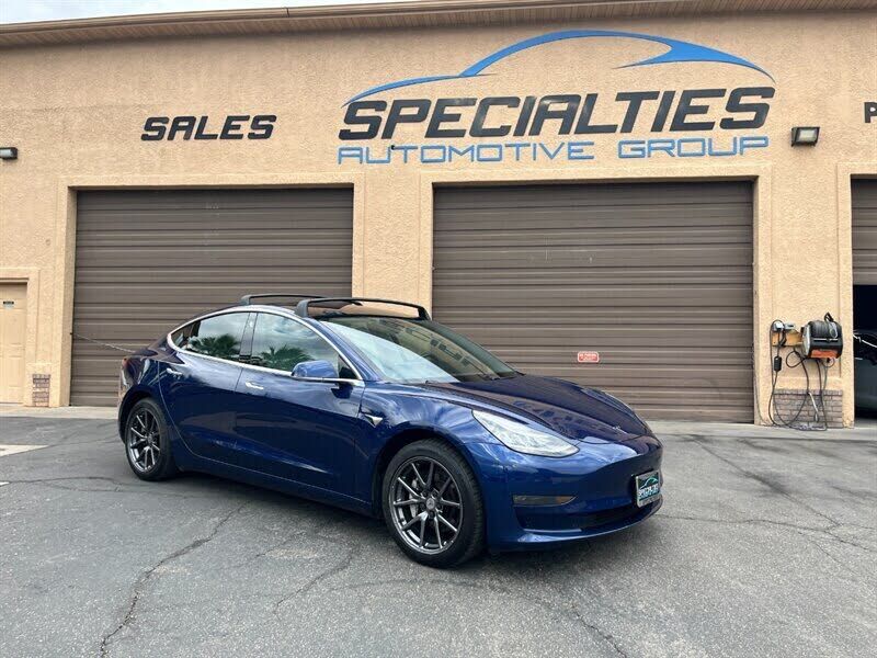 2018 TESLA Model 3