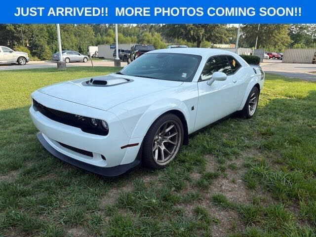 2023 DODGE Challenger