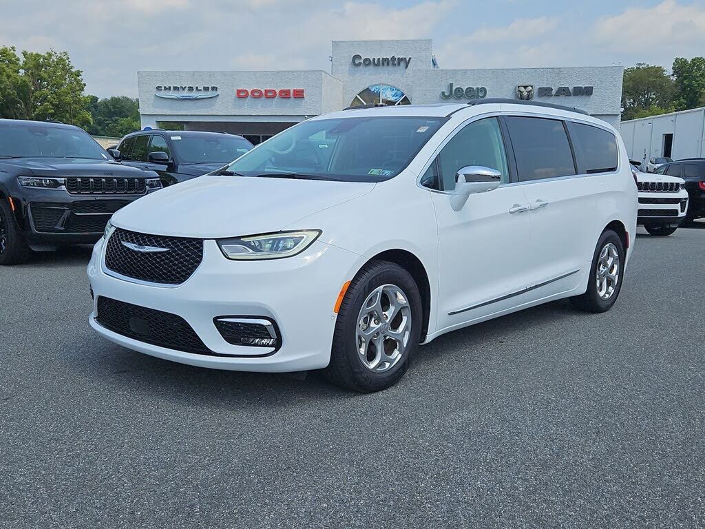 2022 CHRYSLER Pacifica