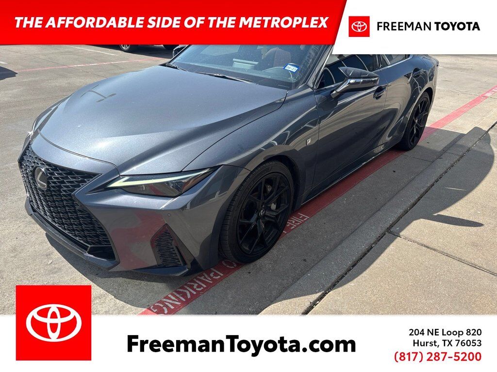 2023 LEXUS IS