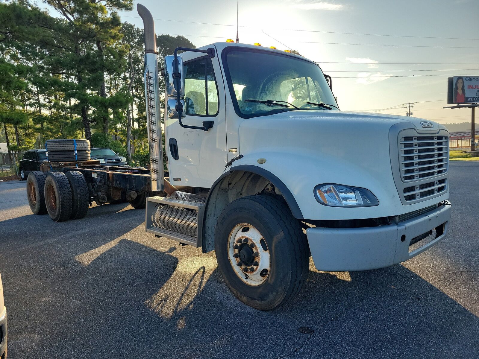 2008 FREIGHTLINER M2