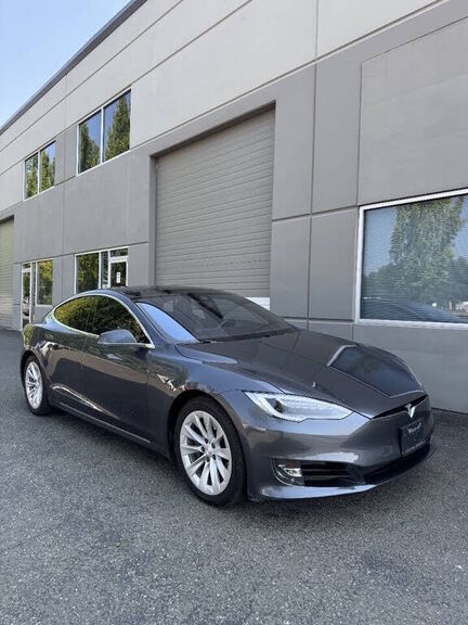 2016 TESLA Model S