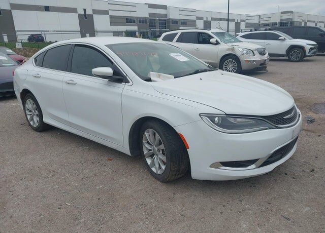 2016 CHRYSLER 200