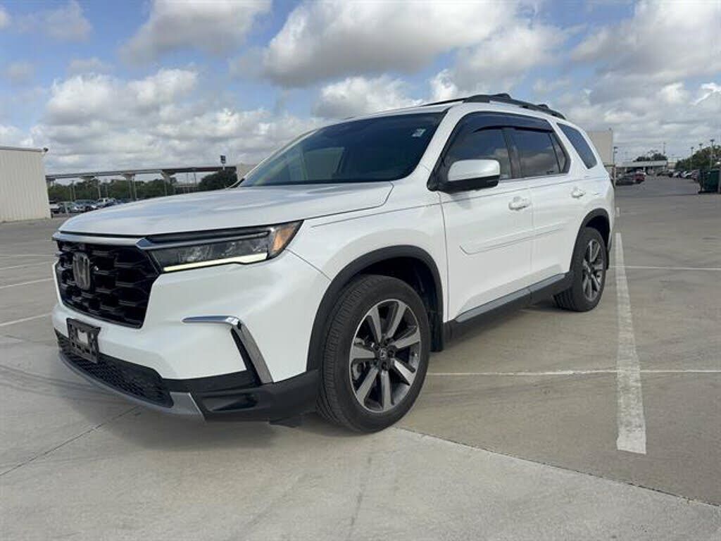 2023 HONDA Pilot