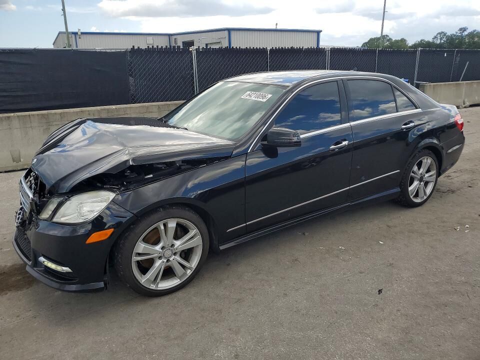 2013 MERCEDES-BENZ E-Class