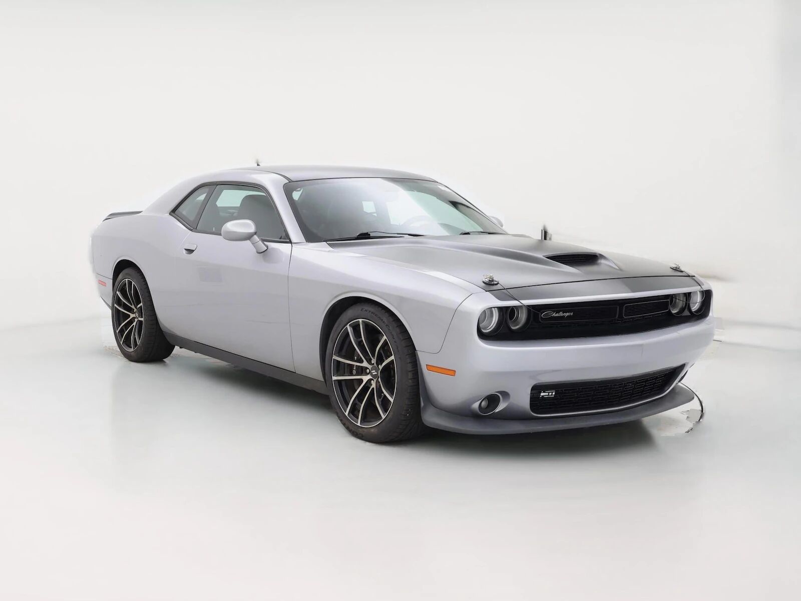 2017 DODGE Challenger