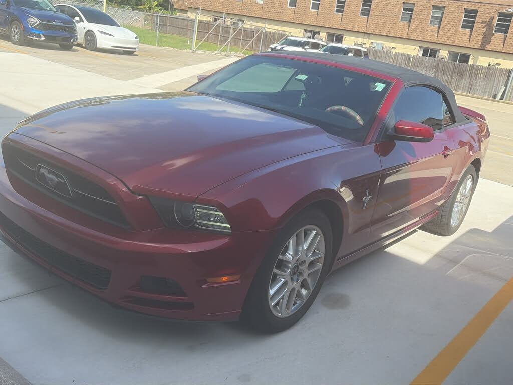 2014 FORD Mustang