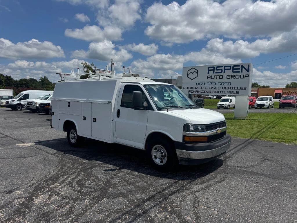 2020 CHEVROLET Express
