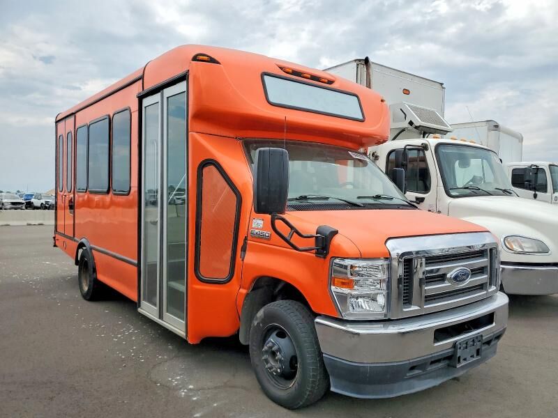 2023 FORD E-450