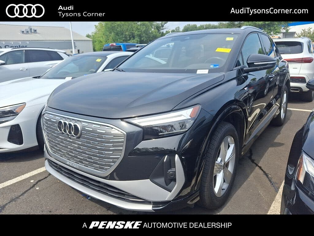 2023 AUDI Q4