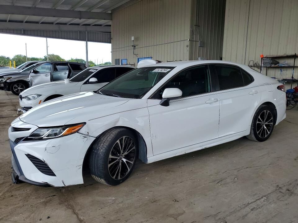 2019 TOYOTA Camry