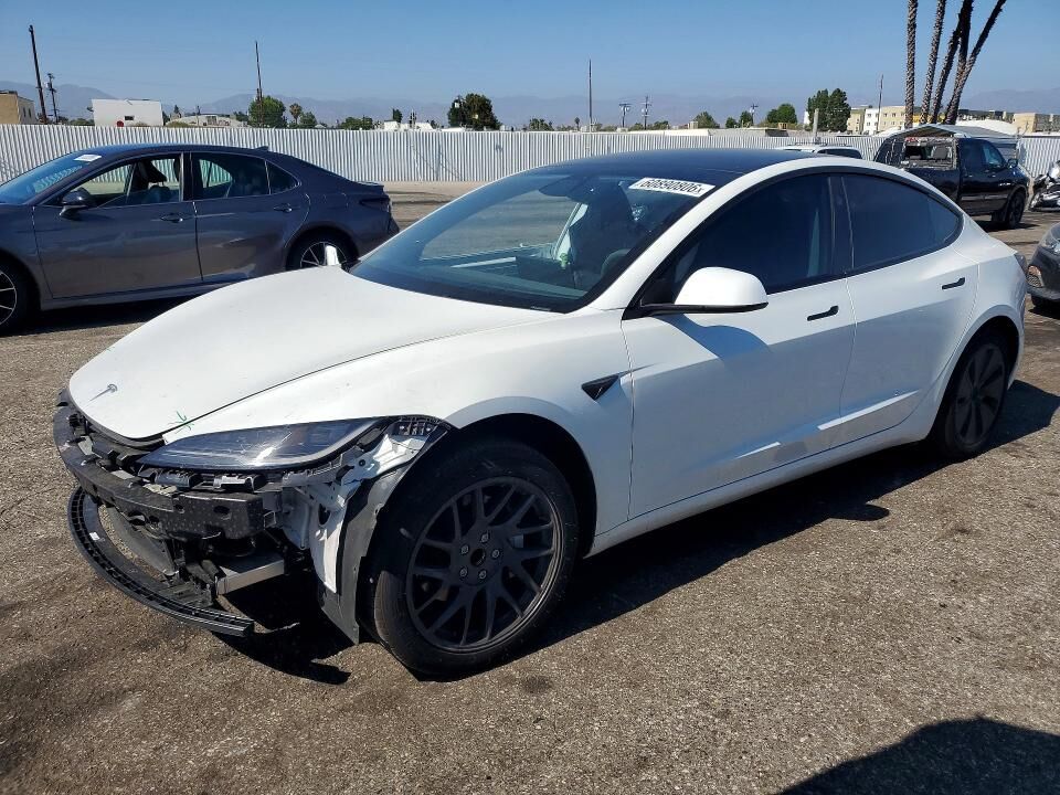 2025 TESLA Model 3