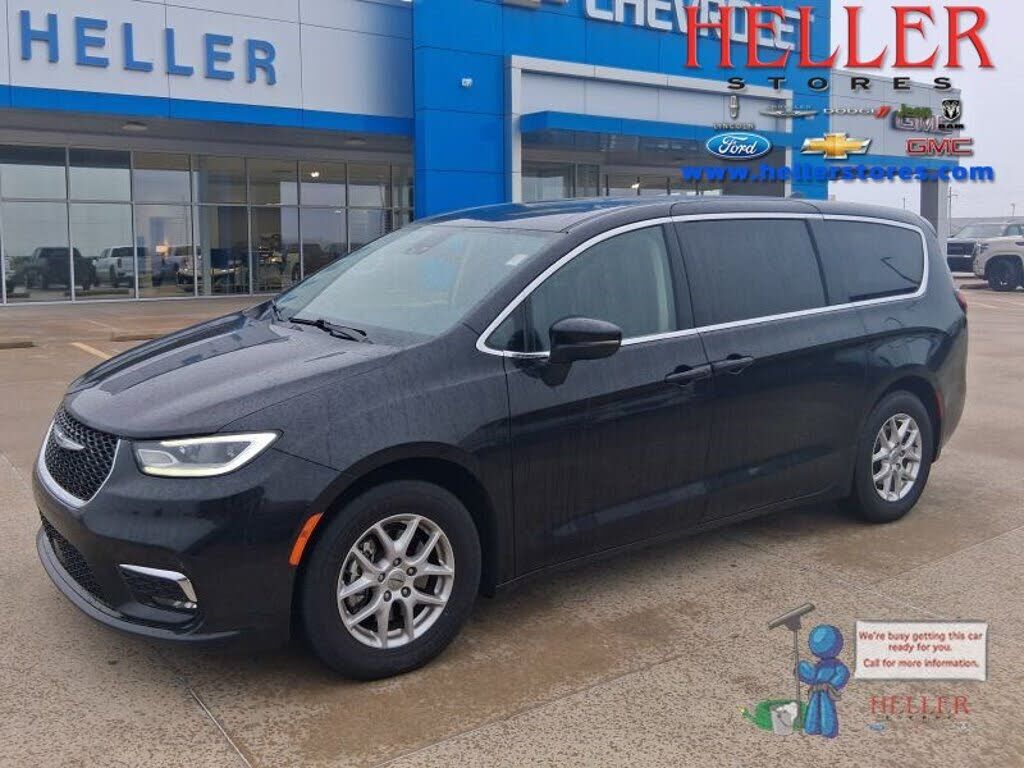 2023 CHRYSLER Pacifica