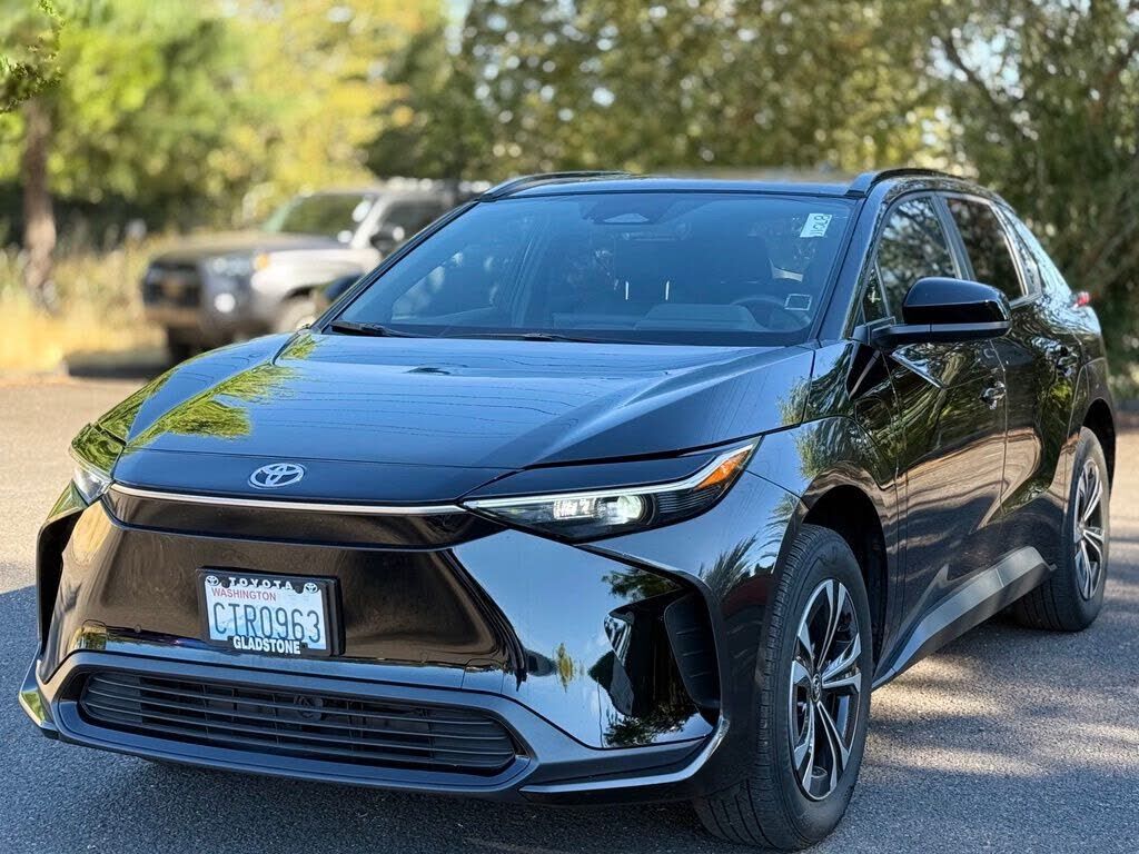 2025 TOYOTA bZ4X