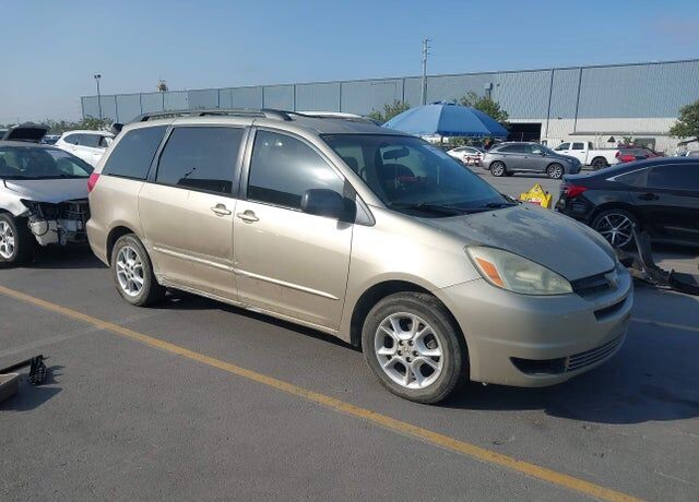 2004 TOYOTA Sienna