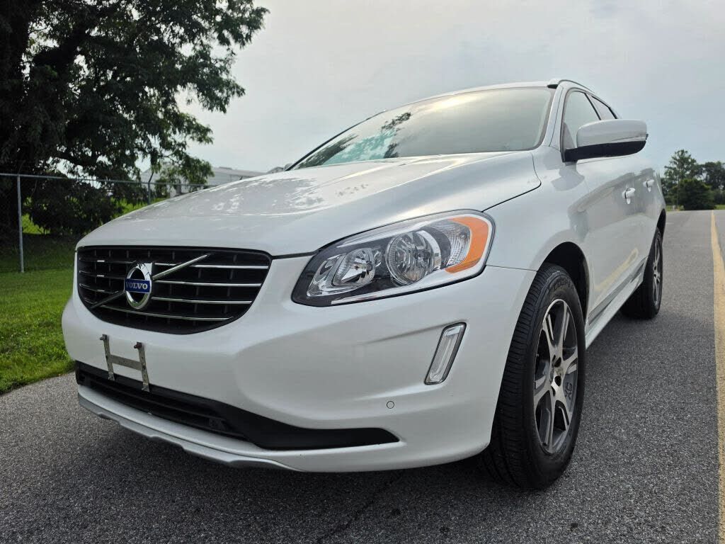 2015 VOLVO XC60