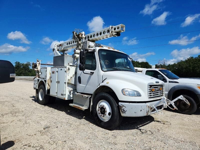 2014 FREIGHTLINER M2