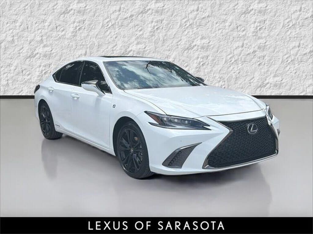 2022 LEXUS ES
