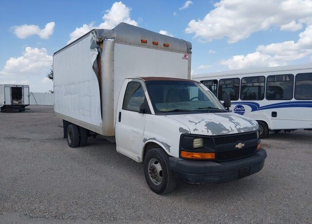 2012 CHEVROLET Express
