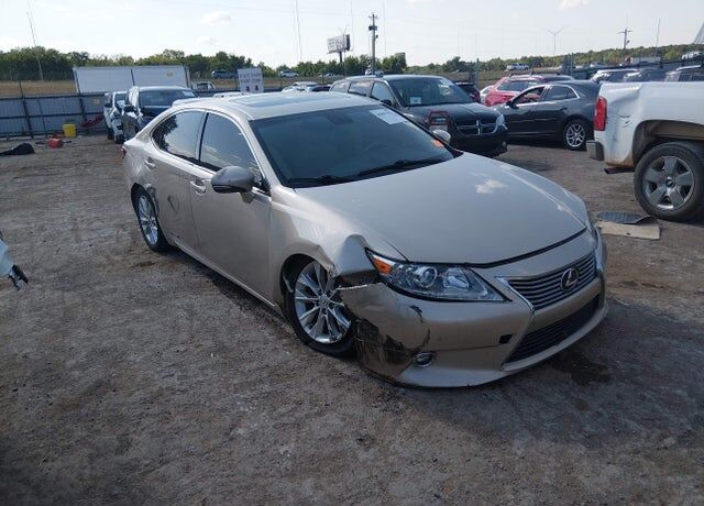 2015 LEXUS ES