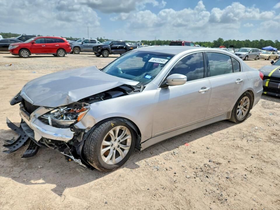 2013 HYUNDAI Genesis