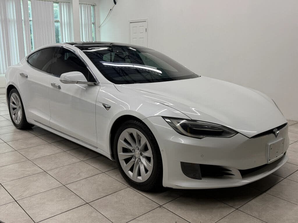 2017 TESLA Model S