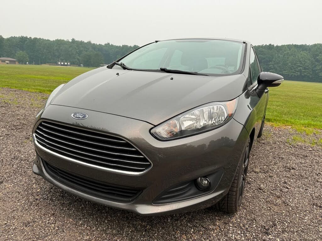 2016 FORD Fiesta