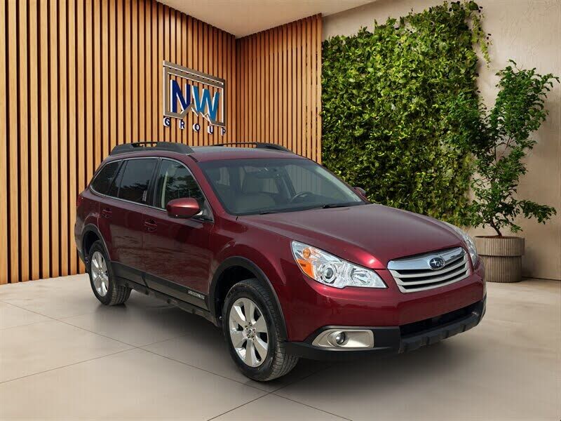 2012 SUBARU Outback