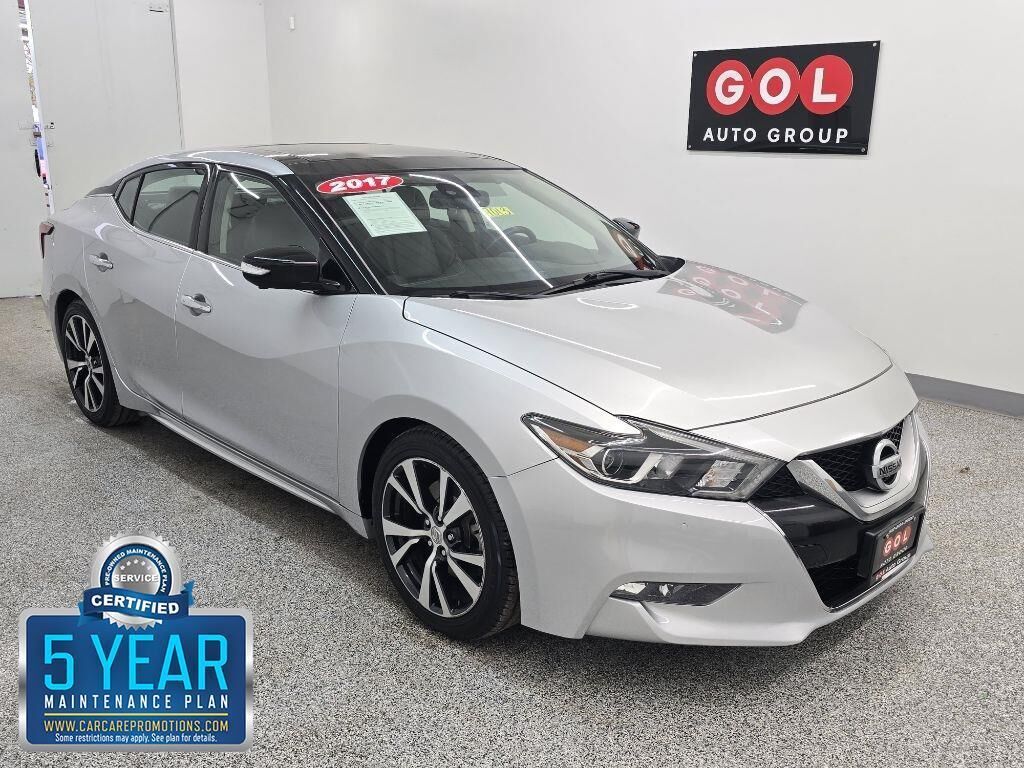 2017 NISSAN Maxima