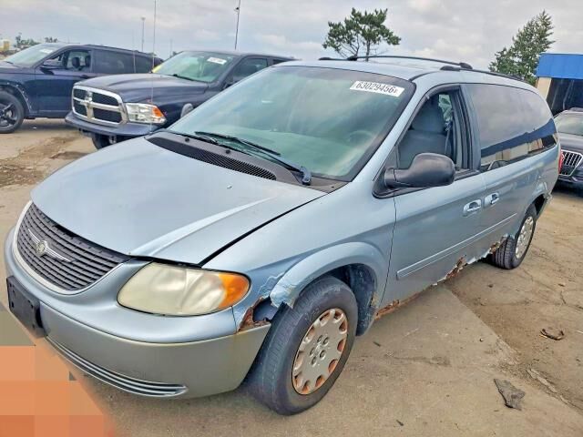 2004 CHRYSLER Town and Country