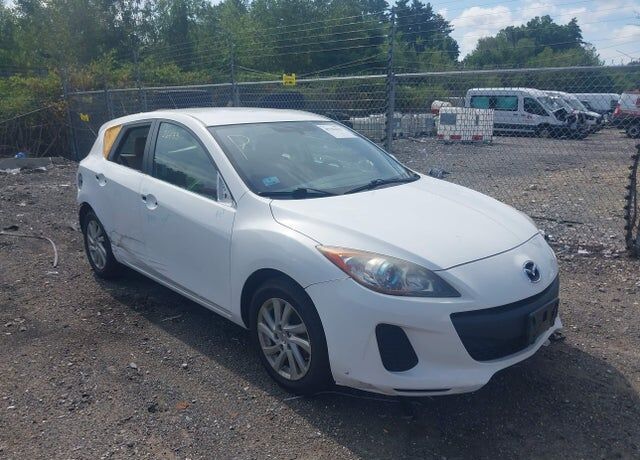 2012 MAZDA Mazda3