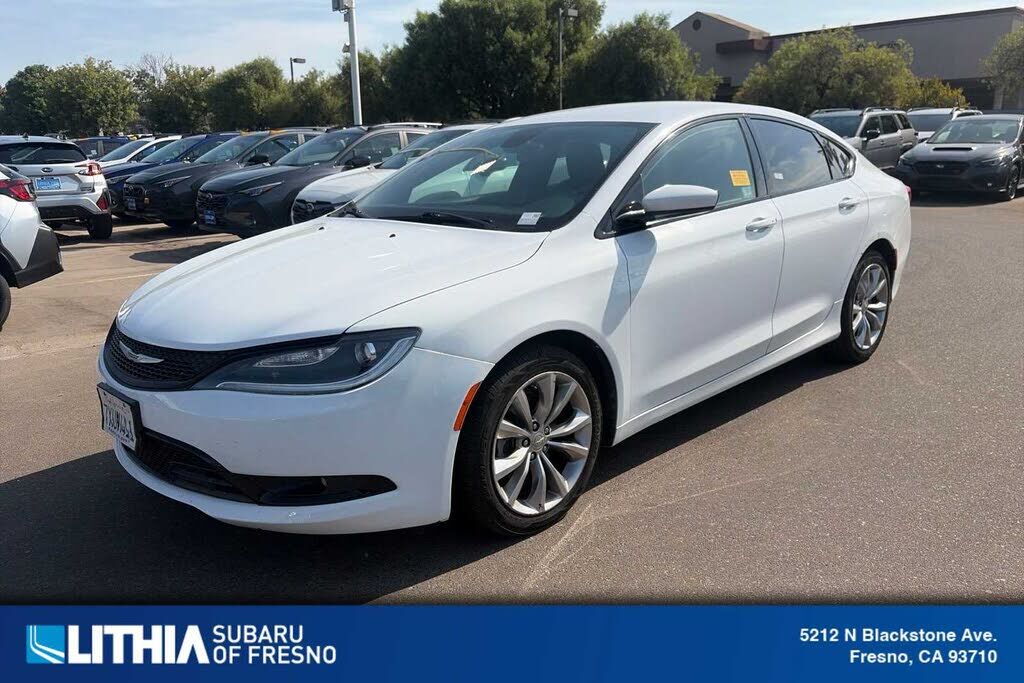 2015 CHRYSLER 200